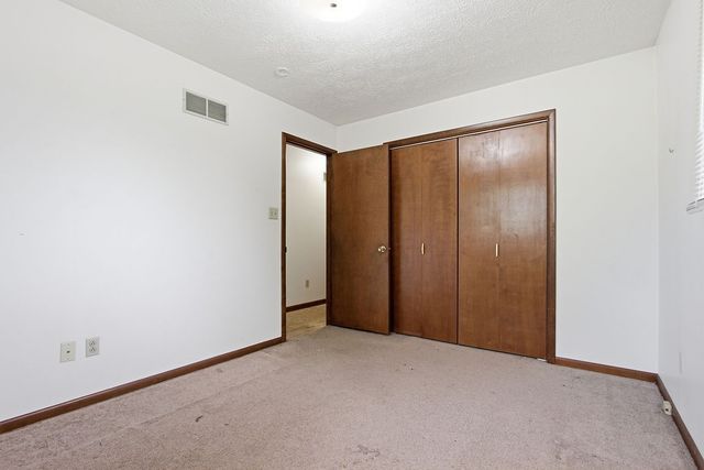 116 Woodland Acres Lane, Rostraver, PA 15012