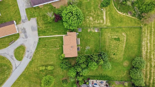 116 Woodland Acres Lane, Rostraver, PA 15012