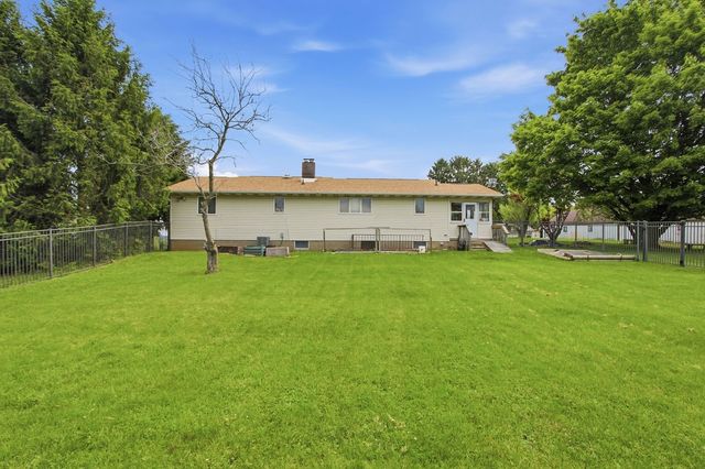 116 Woodland Acres Lane, Rostraver, PA 15012