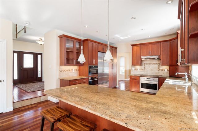 3 Moore Drive, Yorktown Heights, NY 10598