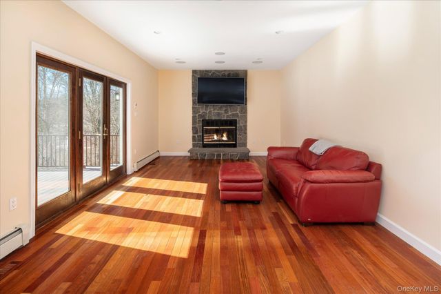 3 Moore Drive, Yorktown Heights, NY 10598