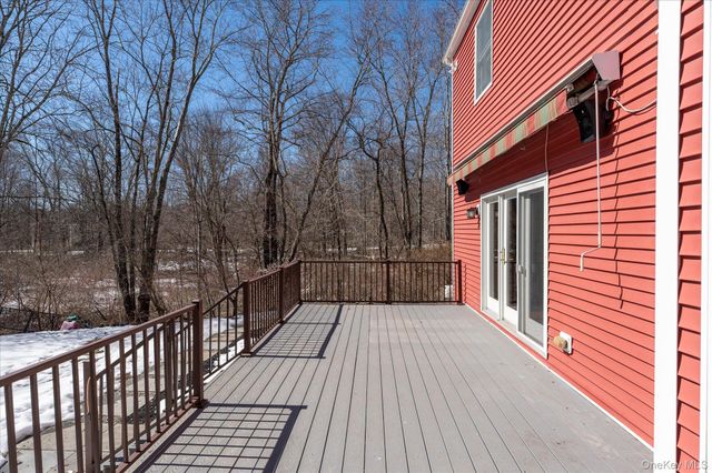 3 Moore Drive, Yorktown Heights, NY 10598