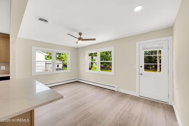 103 Edgewater Court, Toms River, NJ 08757