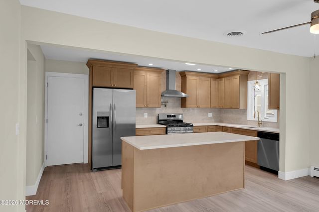 103 Edgewater Court, Toms River, NJ 08757