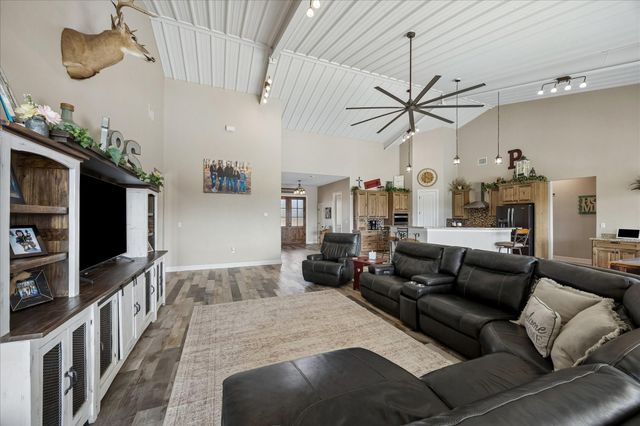 2224 Maler Road, Sealy, TX 77474