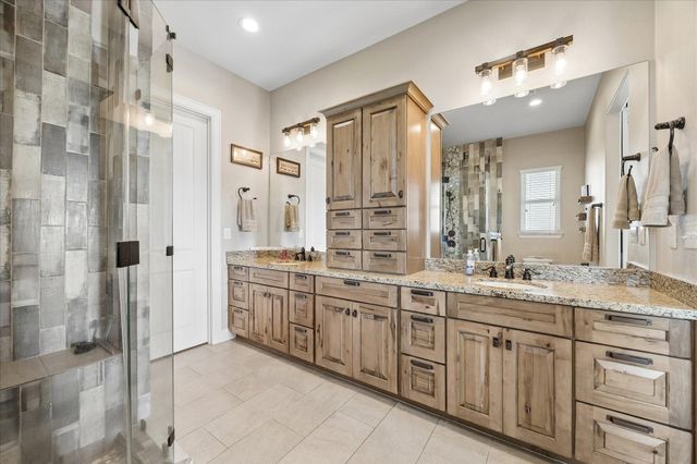 2224 Maler Road, Sealy, TX 77474