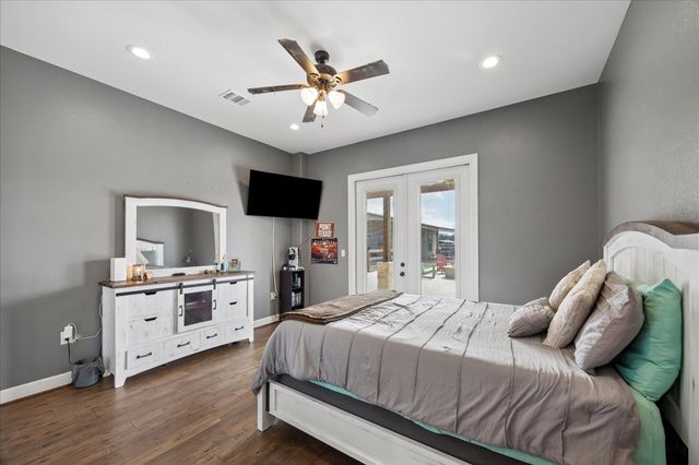 2224 Maler Road, Sealy, TX 77474