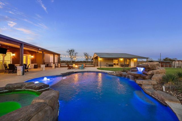 2224 Maler Road, Sealy, TX 77474