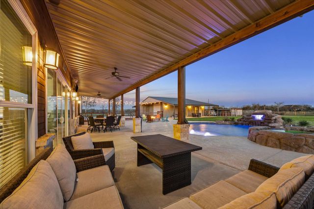 2224 Maler Road, Sealy, TX 77474