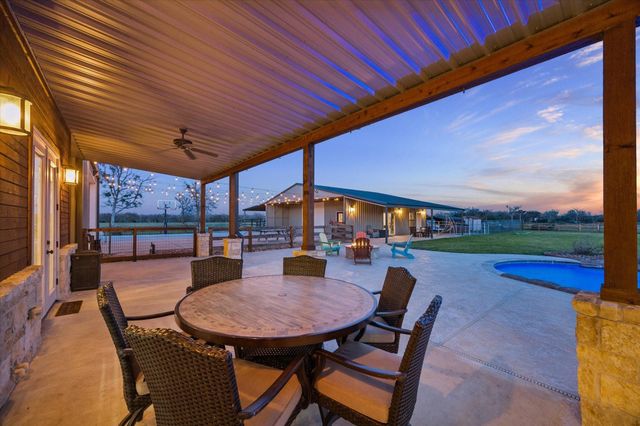 2224 Maler Road, Sealy, TX 77474