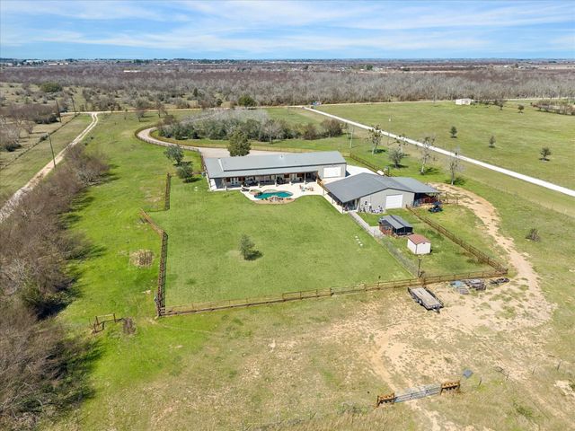 2224 Maler Road, Sealy, TX 77474