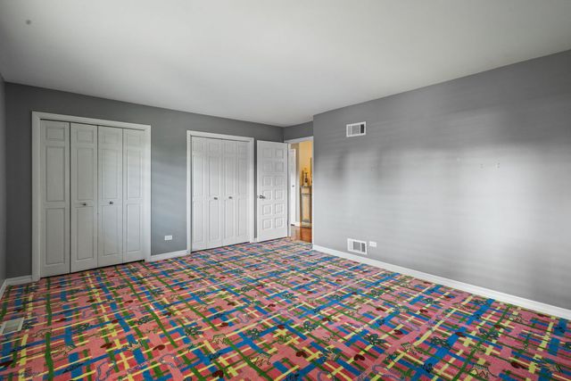 8340 W 145th Place, Orland Park, IL 60462