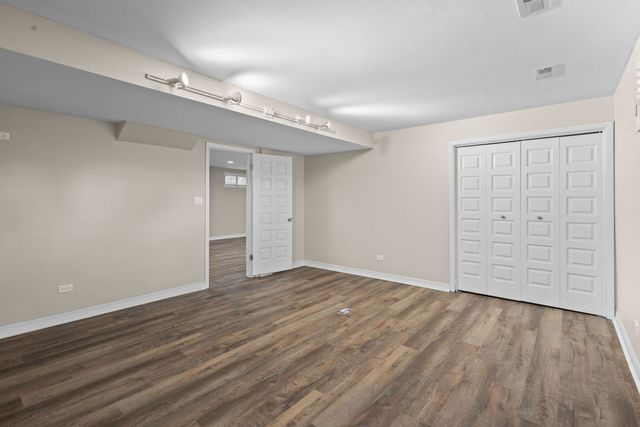 8340 W 145th Place, Orland Park, IL 60462