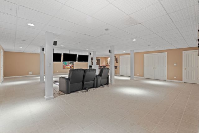 8340 W 145th Place, Orland Park, IL 60462