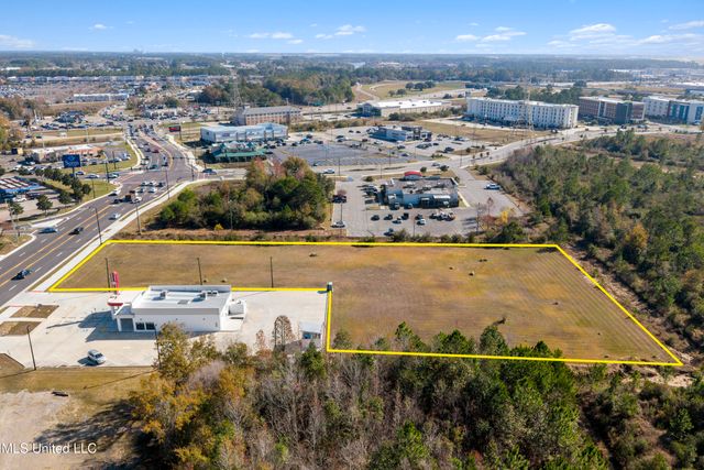 15465 Landon Road, Gulfport, MS 39503