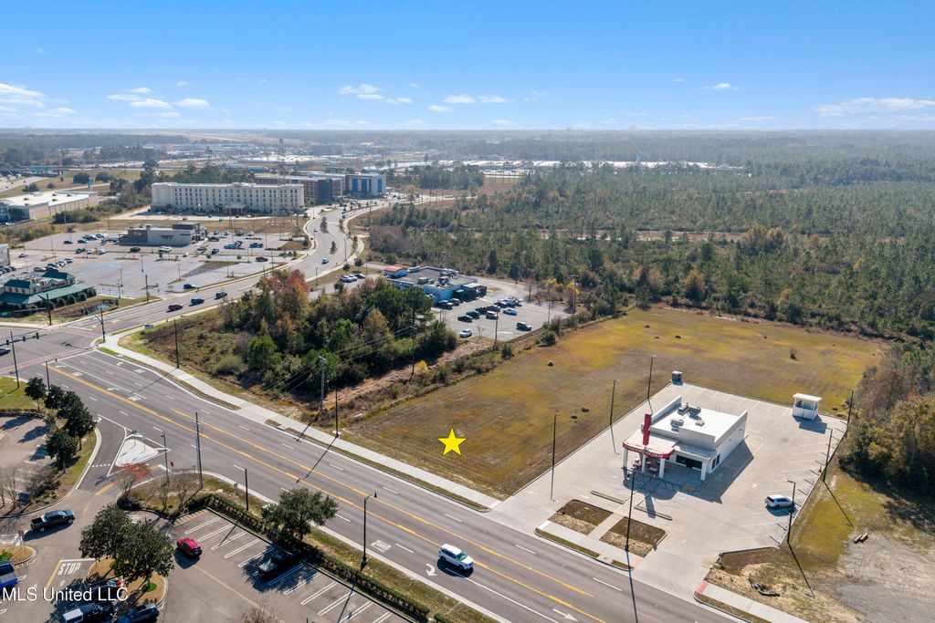 15465 Landon Road, Gulfport, MS 39503
