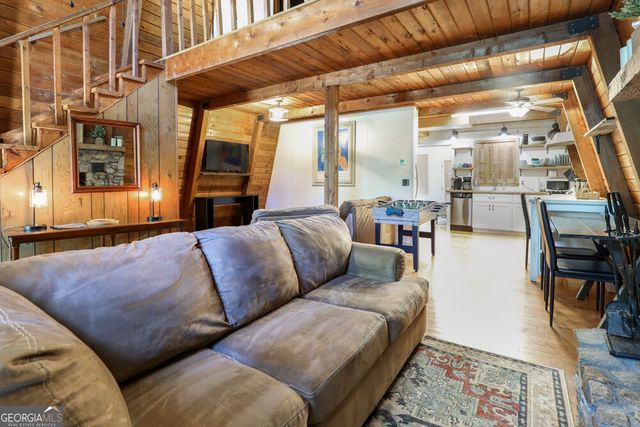 369 Normandy Trail, Lavonia, GA 30553