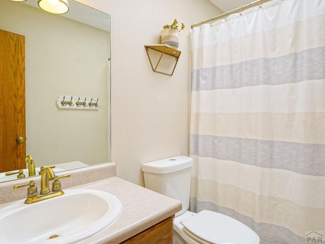 745 W Calle Allegre Dr, Pueblo West, CO 81007
