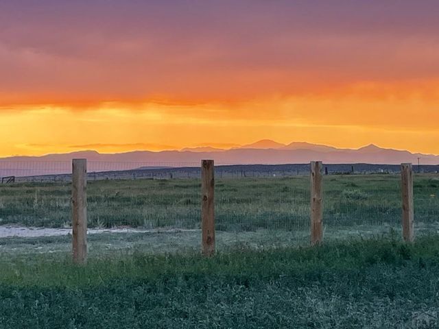 745 W Calle Allegre Dr, Pueblo West, CO 81007