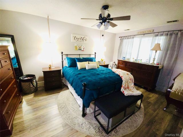 2812 Whispering Hills, Chester, NY 10918