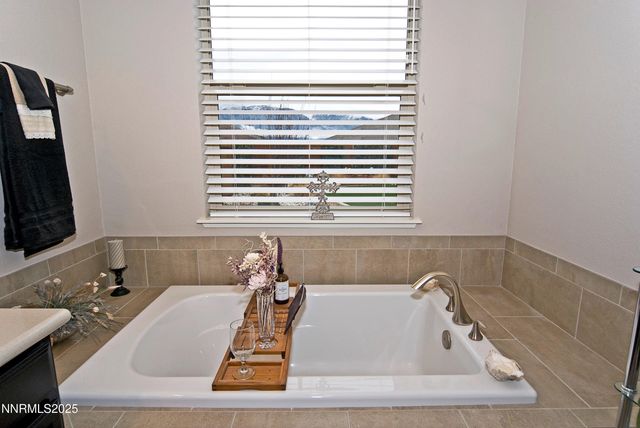 768 E Cottage Loop, Gardnerville, NV 89460