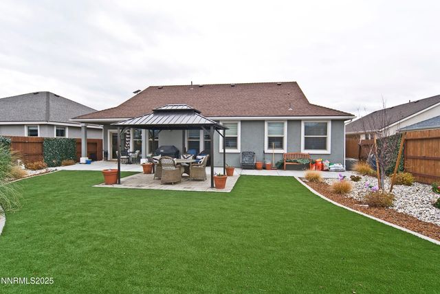 768 E Cottage Loop, Gardnerville, NV 89460