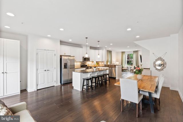 418 REDBRIDGE ST, Middle River, MD 21220