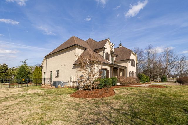 400 Ernest Rice Ln, Franklin, TN 37069