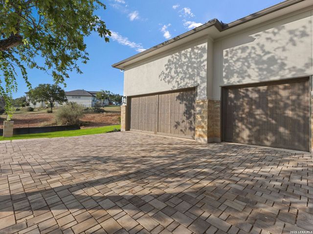 1317 Cats Eye, Horseshoe Bay, TX 78657