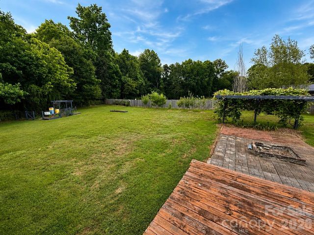 5700 Aspiran Drive, Catawba, NC 28609