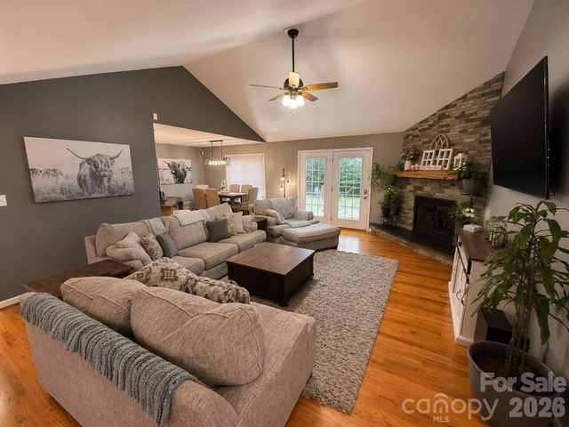 5700 Aspiran Drive, Catawba, NC 28609