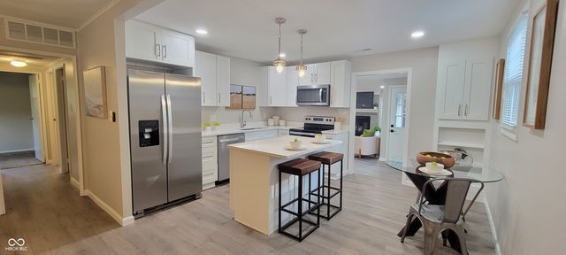 1905 E 75th Street, Indianapolis, IN 46240