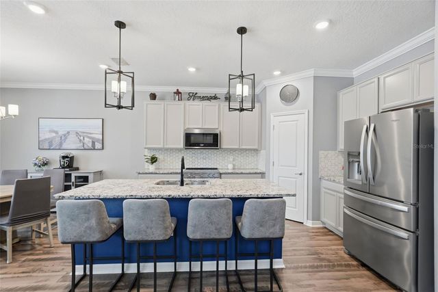 10808 WHITLAND GROVE DRIVE, Riverview, FL 33578