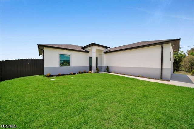 136 Pageant ST, Lehigh Acres, FL 33974