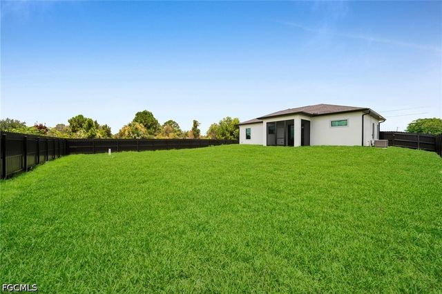 136 Pageant ST, Lehigh Acres, FL 33974