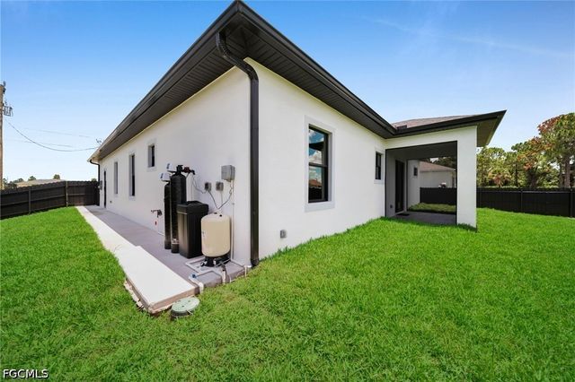 136 Pageant ST, Lehigh Acres, FL 33974
