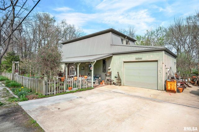 2314 SKYWAY Road, Bartonville, IL 61607
