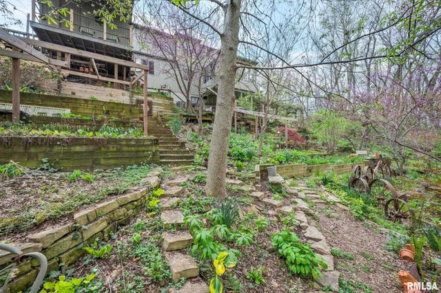 2314 SKYWAY Road, Bartonville, IL 61607