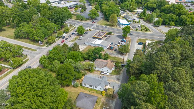 110 W Rockway Street, Durham, NC 27704