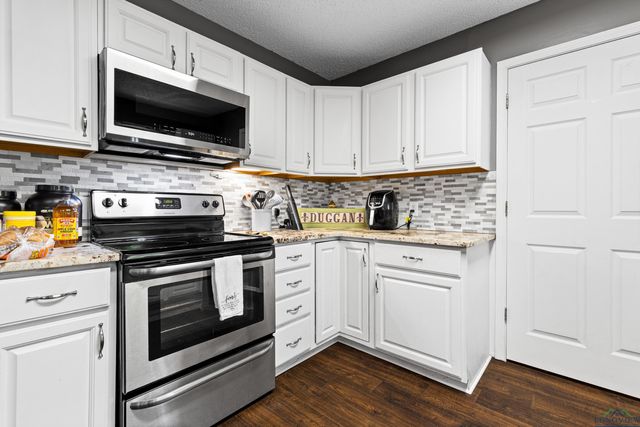 527 Woodbend Dr, Kilgore, TX 75662