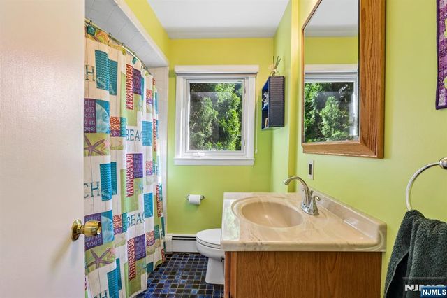 998 Washington Avenue, Ho-ho-kus, NJ 07423