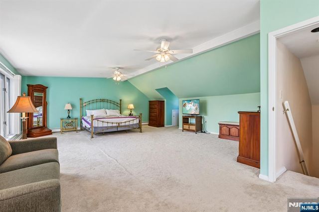 998 Washington Avenue, Ho-ho-kus, NJ 07423