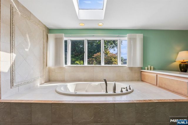 998 Washington Avenue, Ho-ho-kus, NJ 07423
