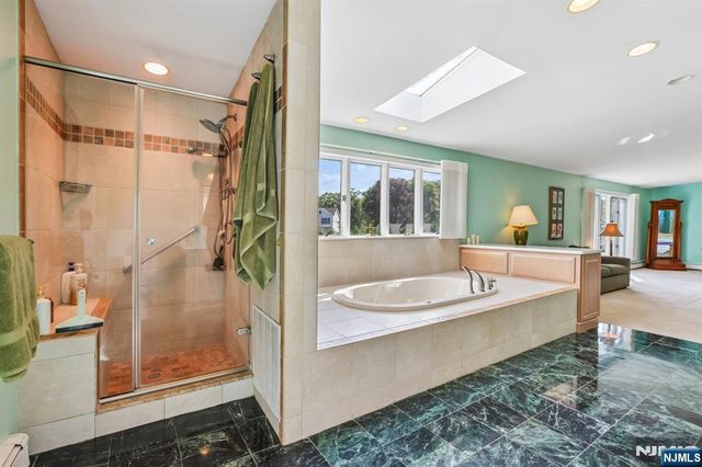 998 Washington Avenue, Ho-ho-kus, NJ 07423