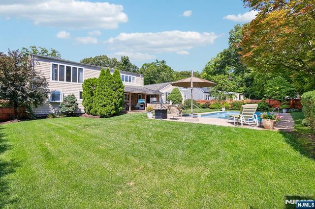 998 Washington Avenue, Ho-ho-kus, NJ 07423