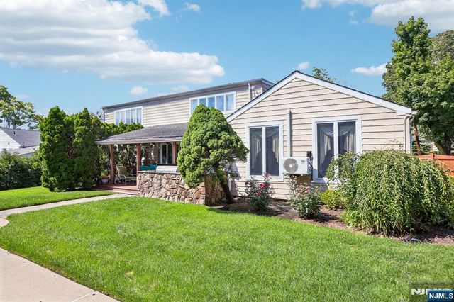 998 Washington Avenue, Ho-ho-kus, NJ 07423