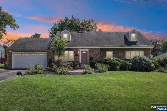 998 Washington Avenue, Ho-ho-kus, NJ 07423