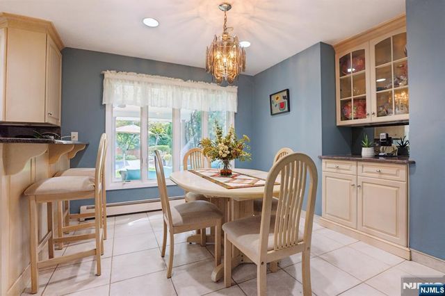 998 Washington Avenue, Ho-ho-kus, NJ 07423