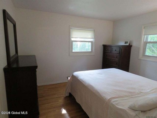 212 Deerfield Court, Voorheesville, NY 12186