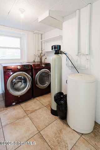 212 Deerfield Court, Voorheesville, NY 12186